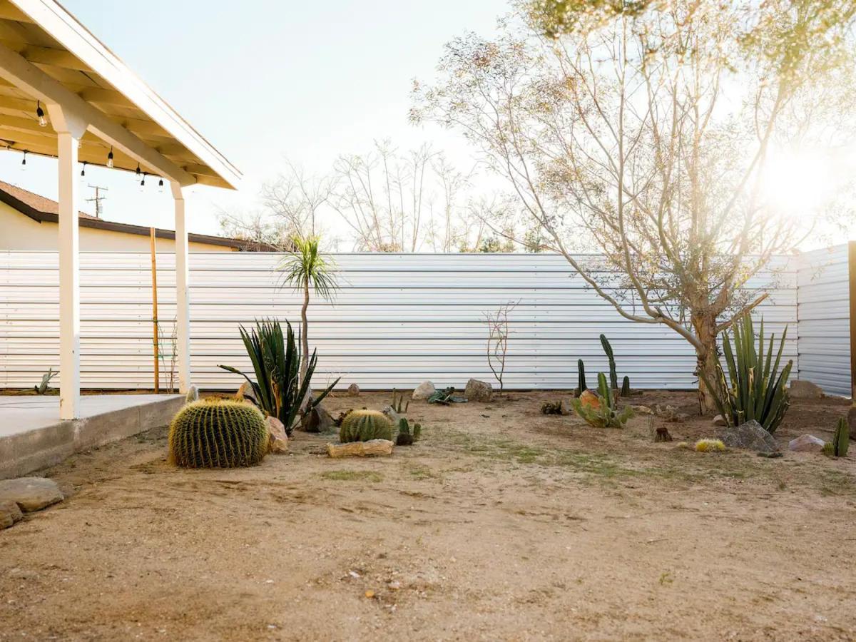 The Zen - Outdoor Shower, Gas Fireplace, Walkable To Shops & Restaurants Joshua Tree Esterno foto